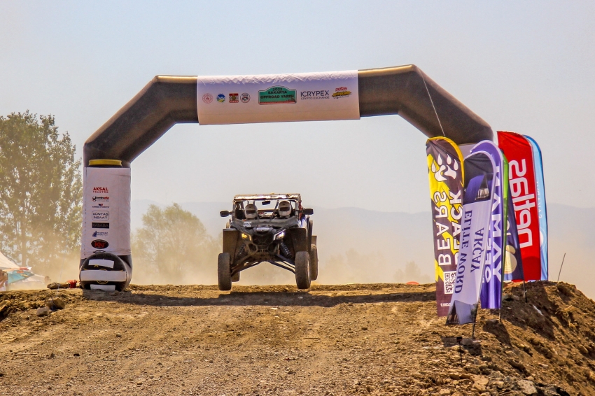 Sakarya’da Offroad heyecanı nefes kesti