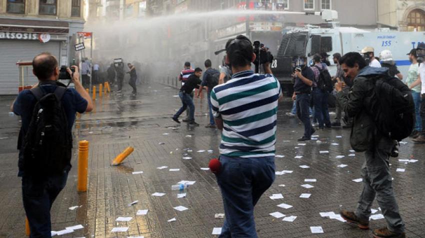 Taksim'de polis müdahalesi!