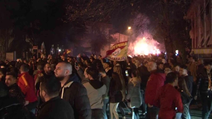 Galatasaray'a Florya'da coşkulu karşılama