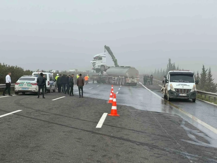 Gaziantep - Şanlıurfa yolunda zincirleme trafik kazası: 1 yaralı
