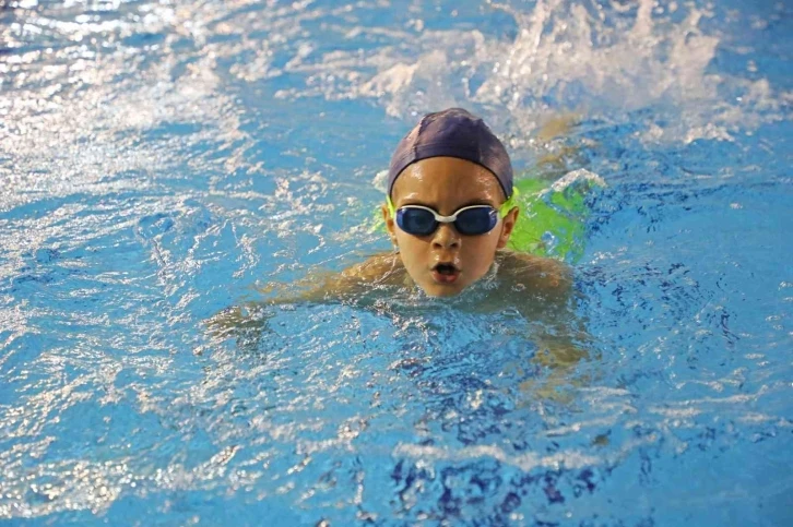 Gaziosmanpaşa’da sporcular yeteneklerini sergiledi
