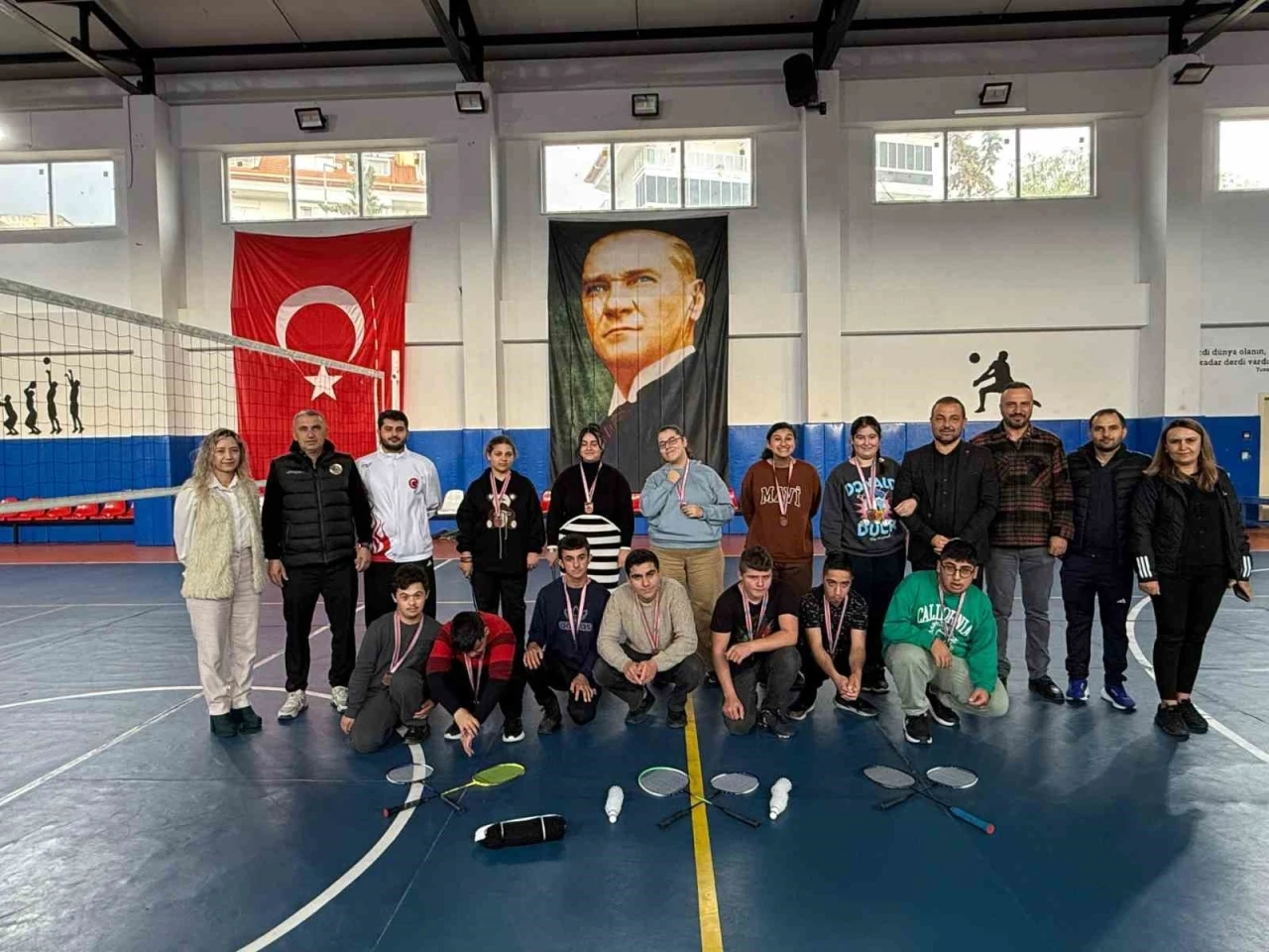 Gazipaşa’da özel öğrenciler badminton ve bocce oynayarak eğlendi
