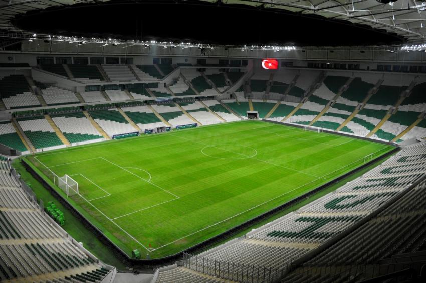 Timsah Arena için yeşil beyaz açılış