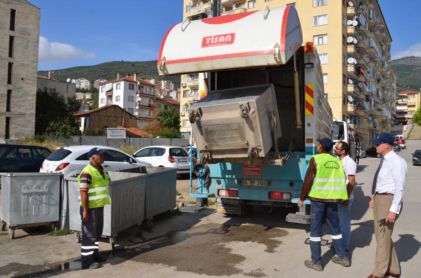 Gemlik çöplerden arınıyor