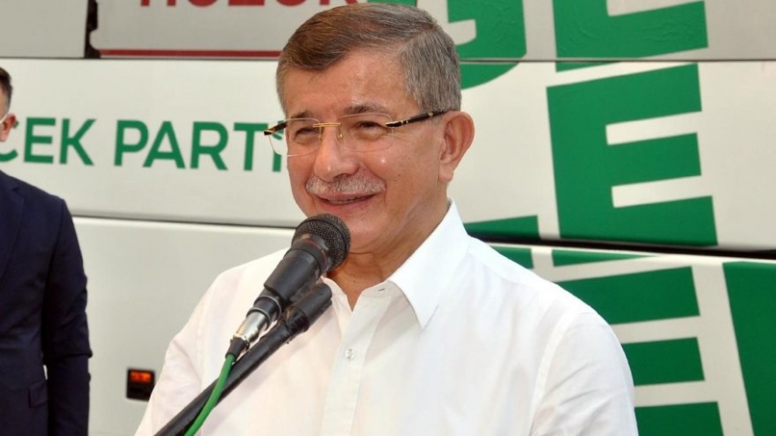 Davutoğlu yeniden başkan seçildi