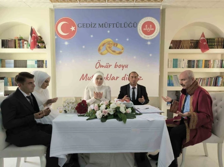 Gediz Müftülüğünde 2019 yılından bu yana 54 nikah kıyıldı
