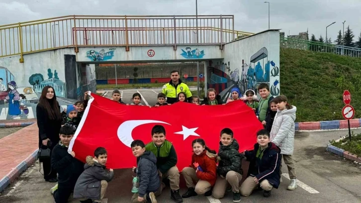 Geleceğin bilinçli sürücüleri yetişiyor
