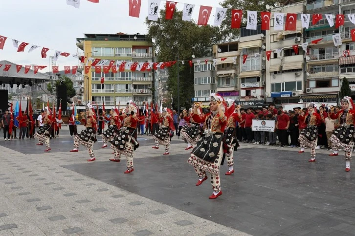 Gemlik’in Kurtuluşu’nun 102. Yılı kutlanıyor