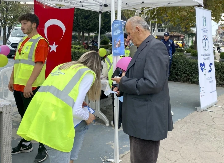 Genç sağlıkçılar KETEM faaliyetlerini anlattılar
