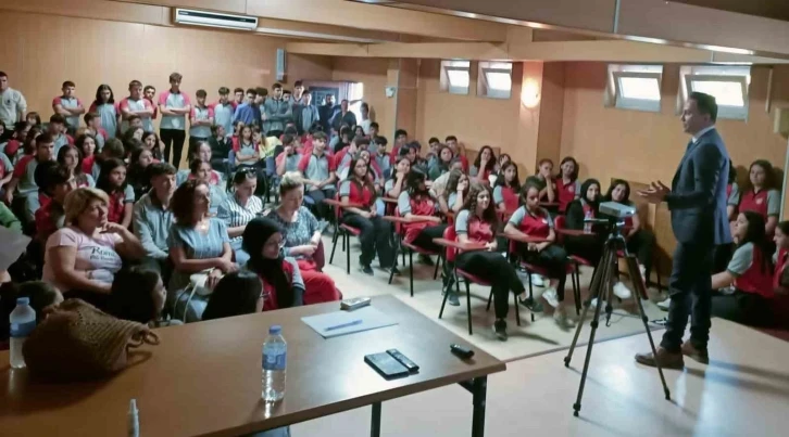 Germencik’te lise öğrencilerine meslek seçimi eğitimi
