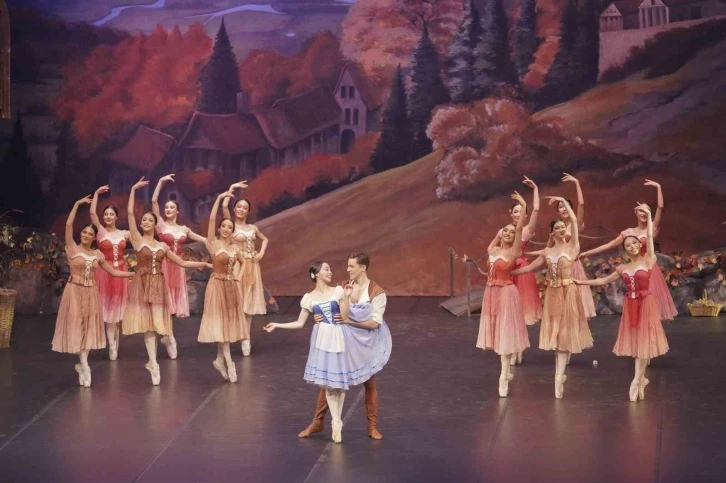 ’Giselle’ balesi, son temsilini kapalı gişe sahneledi
