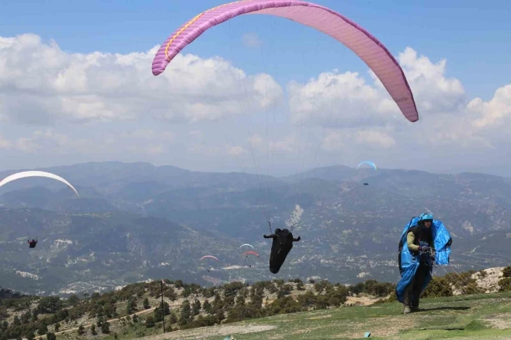 Gökyüzünde Bahar Kupası heyacanı
