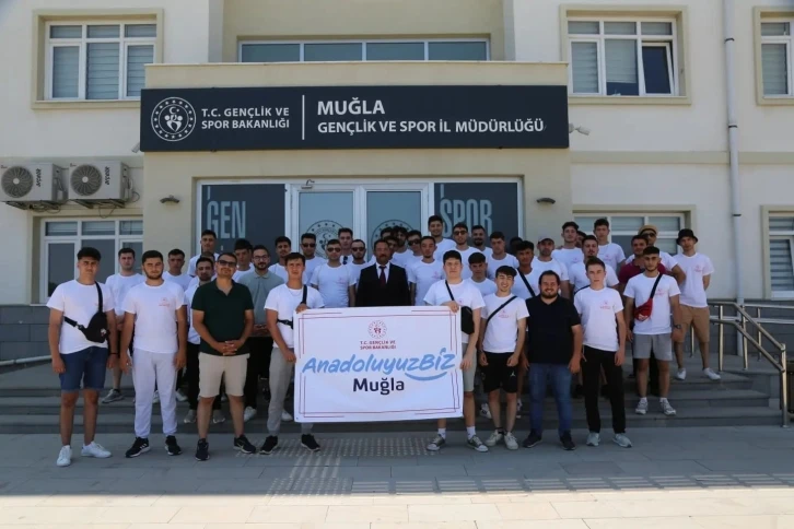 Gönüllü gençler ’AnadoluyuzBİZ’ projesi çerçevesinde Muğla’ya geldi
