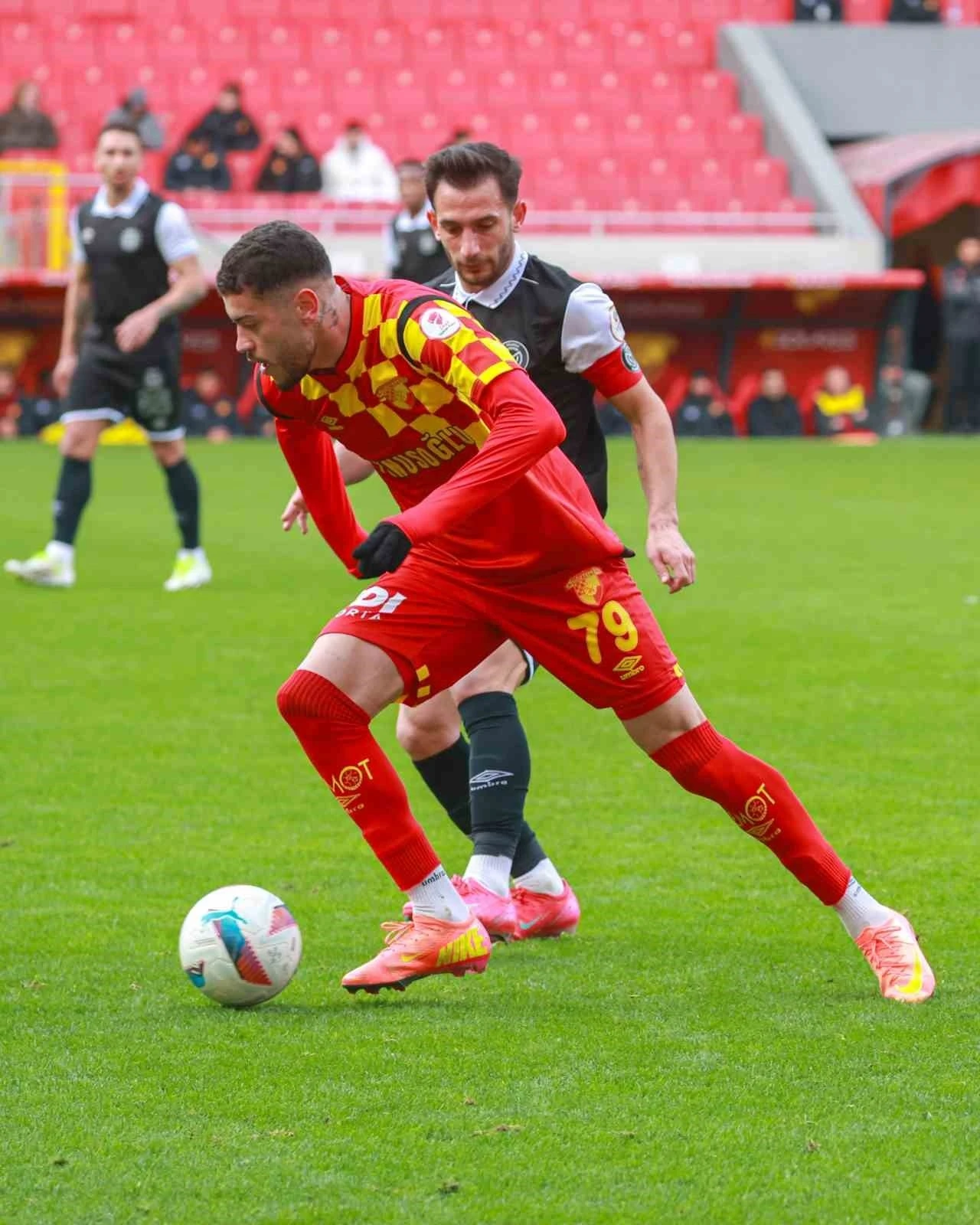 Göztepe, hazırlık maçında Manisa FK’ya yenildi