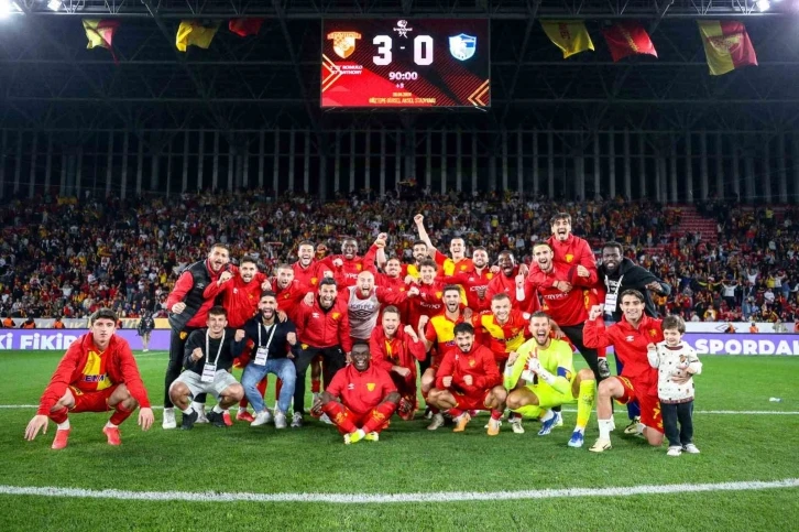 Göztepe, Süper Lig için gün sayıyor