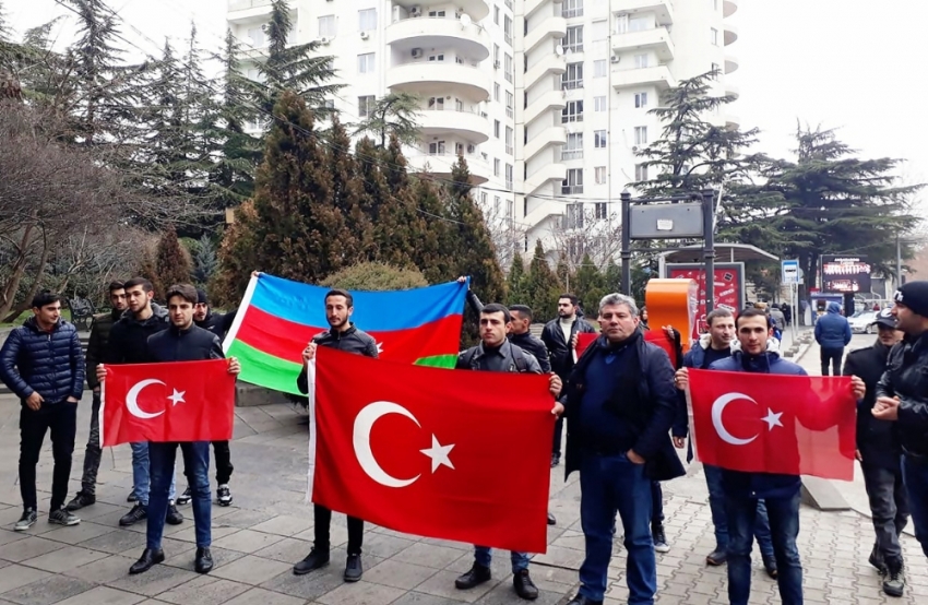 Gürcistan’da Zeytin Dalı Harekatı’na destek mitingi