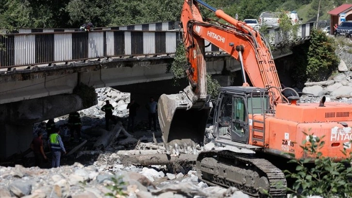 Gürcistan'ın Şovi bölgesindeki toprak kaymasında can kaybı 21'e yükseldi