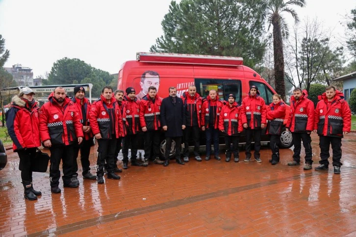 Gürsu Belediyesi 18 personeli ile yola çıktı 