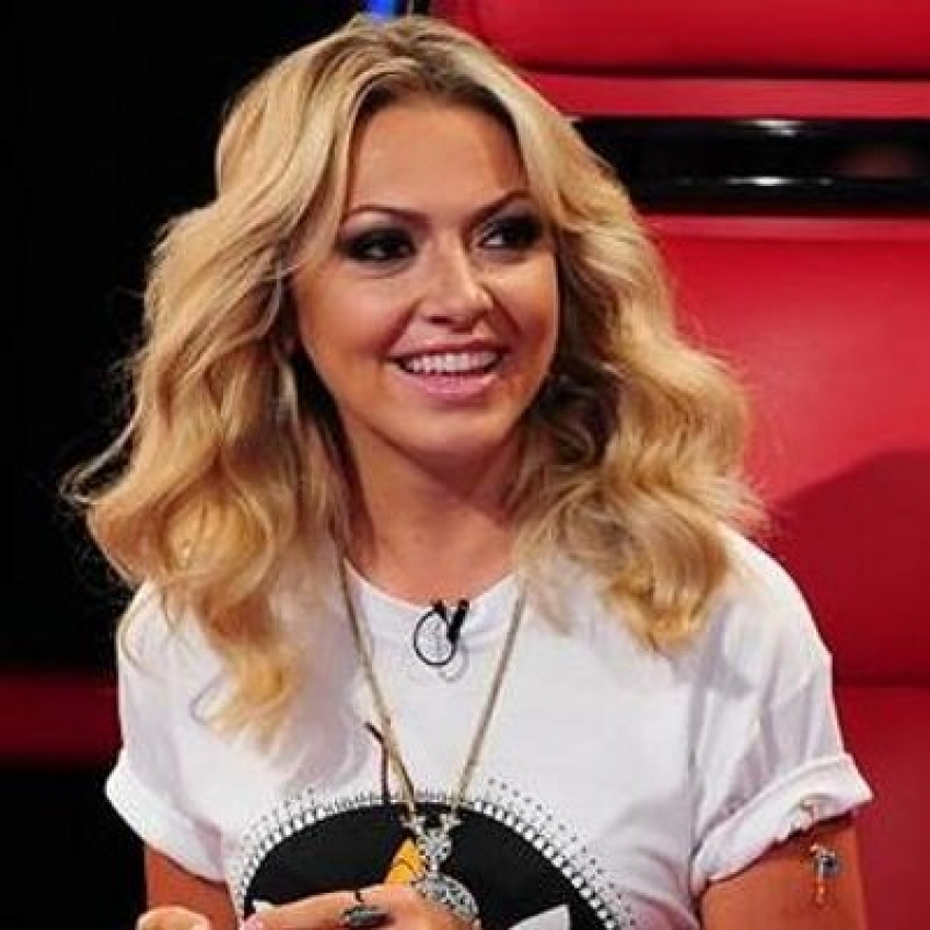 Hadise'den Sevgililer Günü kutlaması