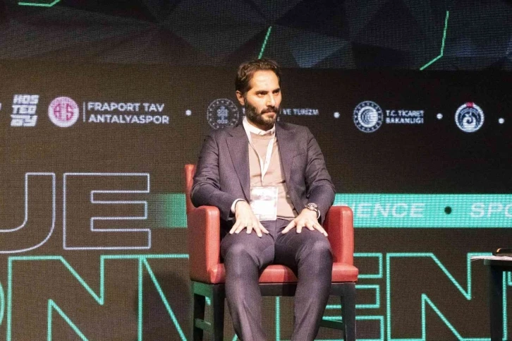 Hamit Altıntop: “Yalnızca futbolcu değil, teknik adamlarımız da yurt dışında çalışmalı”
