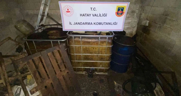 Hatay’da 8 bin 500 litre kaçak akaryakıt ele geçirildi
