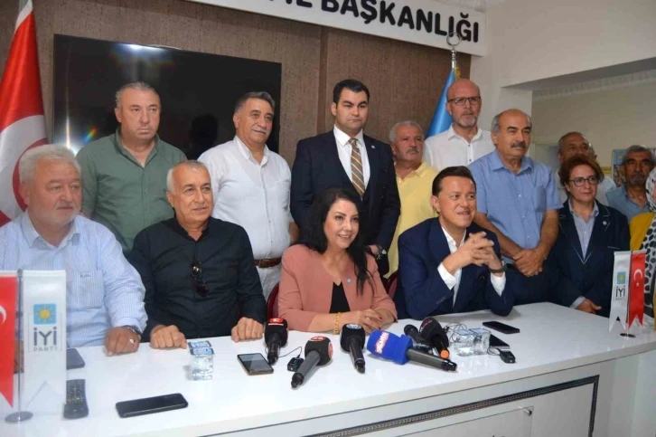 Hatipoğlu: “Büyükerşen’in açıklamalarına gülüp geçiyoruz”
