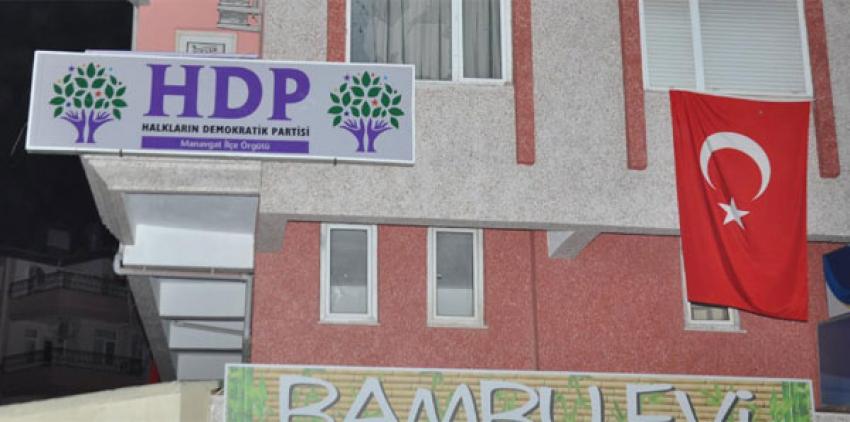 7 ilde HDP binasına saldırı