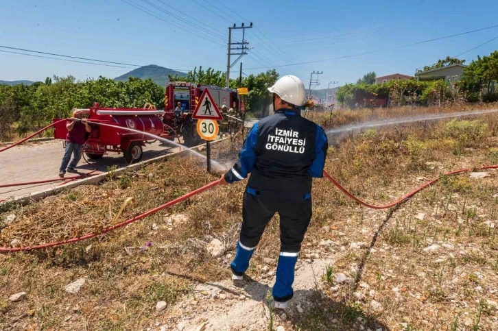 Hem hayatı paylaşıyor, hem alevlere birlikte müdahale ediyorlar
