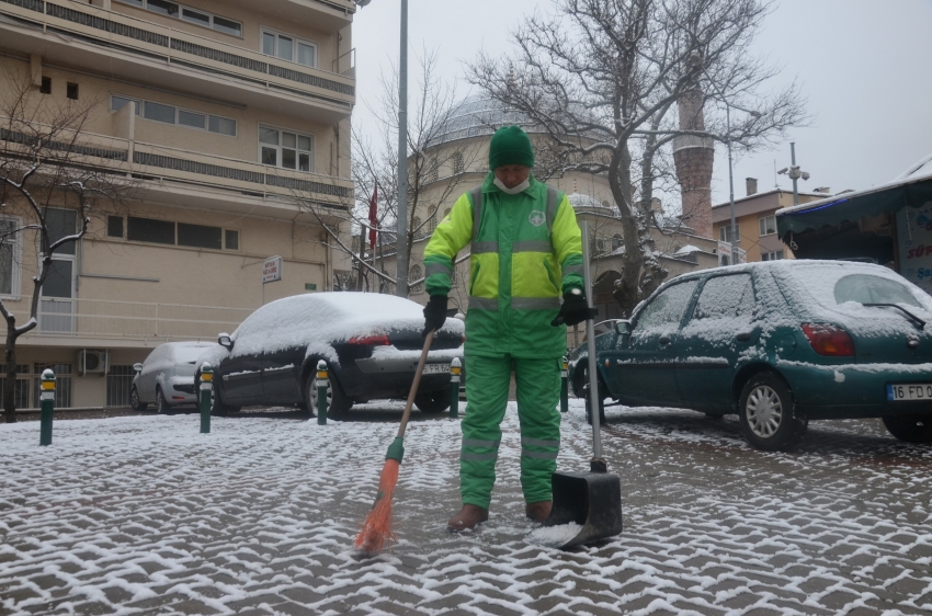 Kar yağışının ardından Bursa yine beyaza büründü