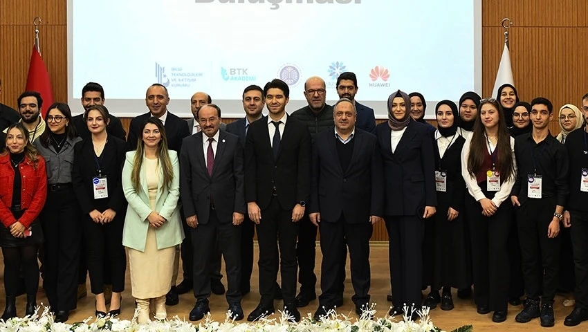 Huawei Ar-Ge buluşması’nın açılış programı ETÜ ev sahipliğinde gerçekleştirildi
