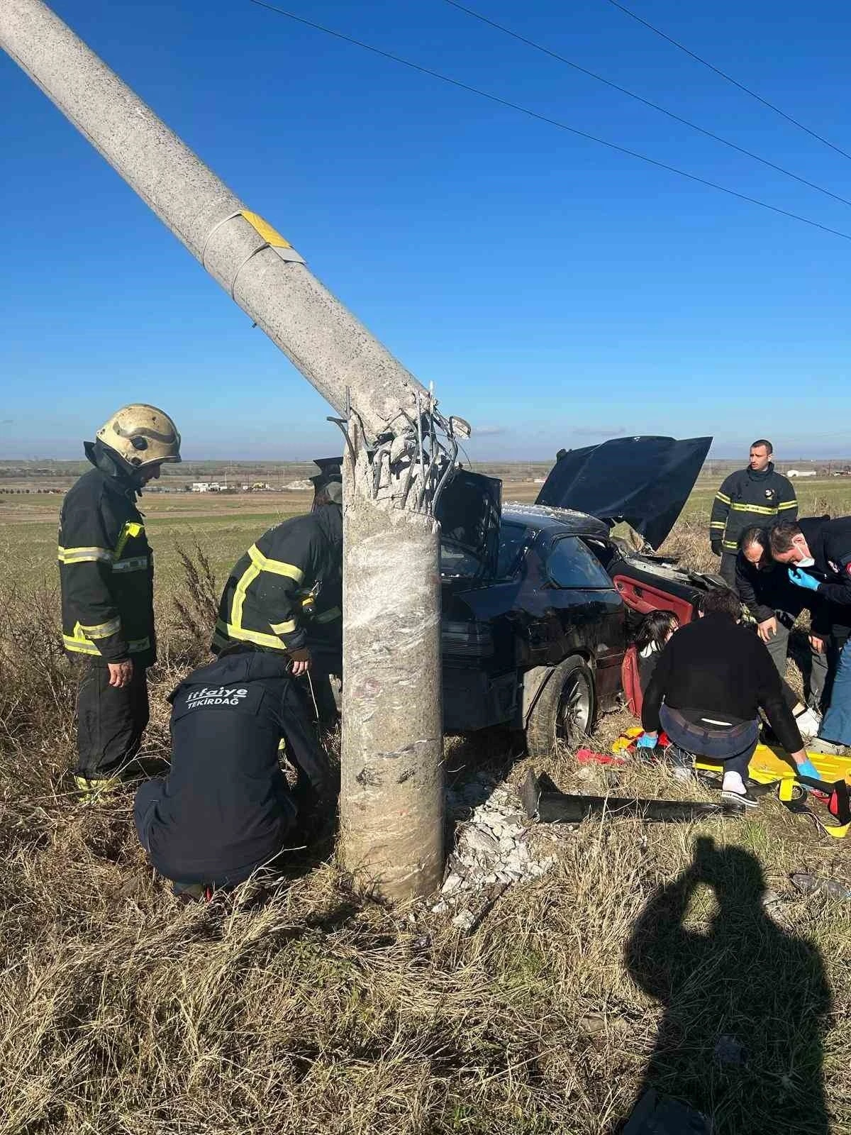 Hurdaya dönen bu araçtan sağ çıktılar
