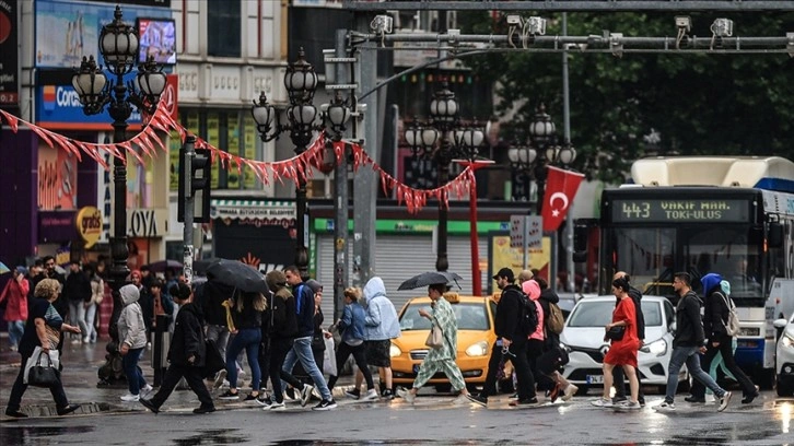 İç Anadolu ve Orta Karadeniz için gök gürültülü sağanak uyarısı