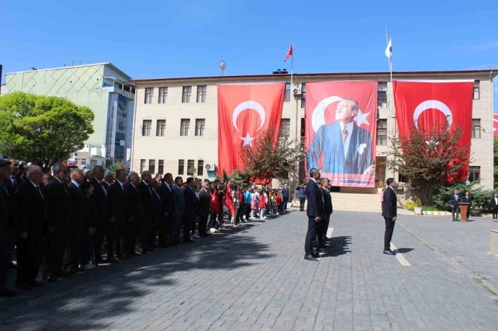 Iğdır’da 23 Nisan Ulusal Egemenlik ve Çocuk Bayramının 103. yıl dönümü kutlandı
