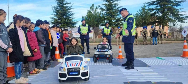 İl Jandarma Komutanlığınca eğitimler devam ediyor
