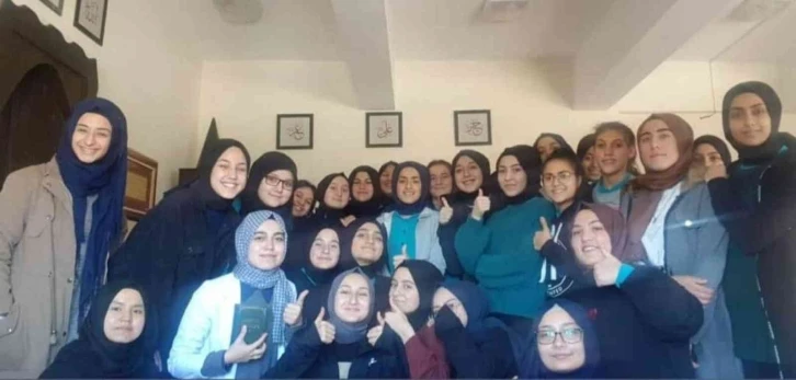 İmam hatipli gençler için "Mesleki Etkinlikler” projesi gerçekleştirildi.
