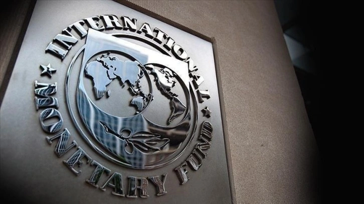 IMF, küresel ekonomik büyüme tahminlerini düşürdü