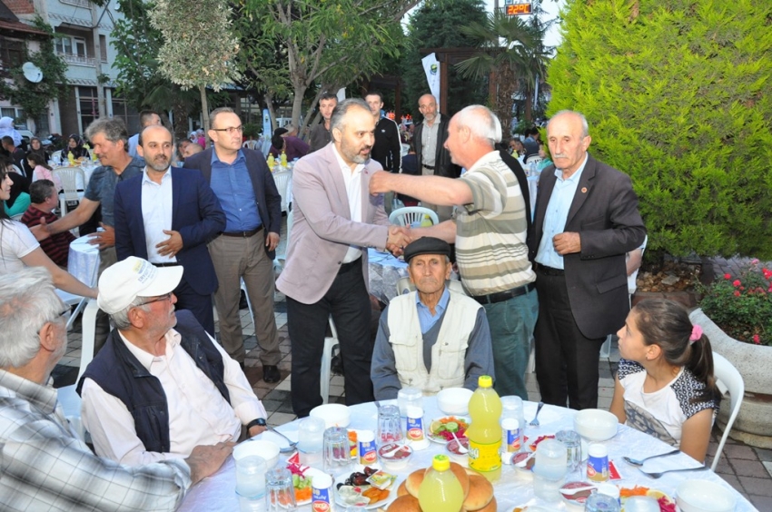 “Bizi ayakta tutan; birlik ve beraberliğimiz”