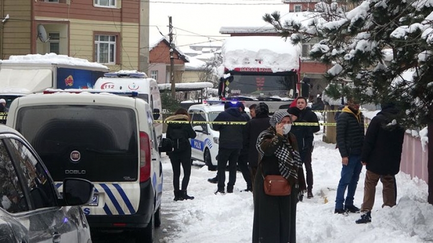 Şizofren evlat anne katili oldu!