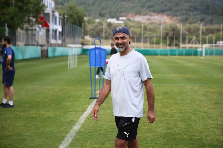 İsmet Taşdemir: "Samsunspor maçından en kötü 1 puan alırsak son maça sağlıklı gidebiliriz"
