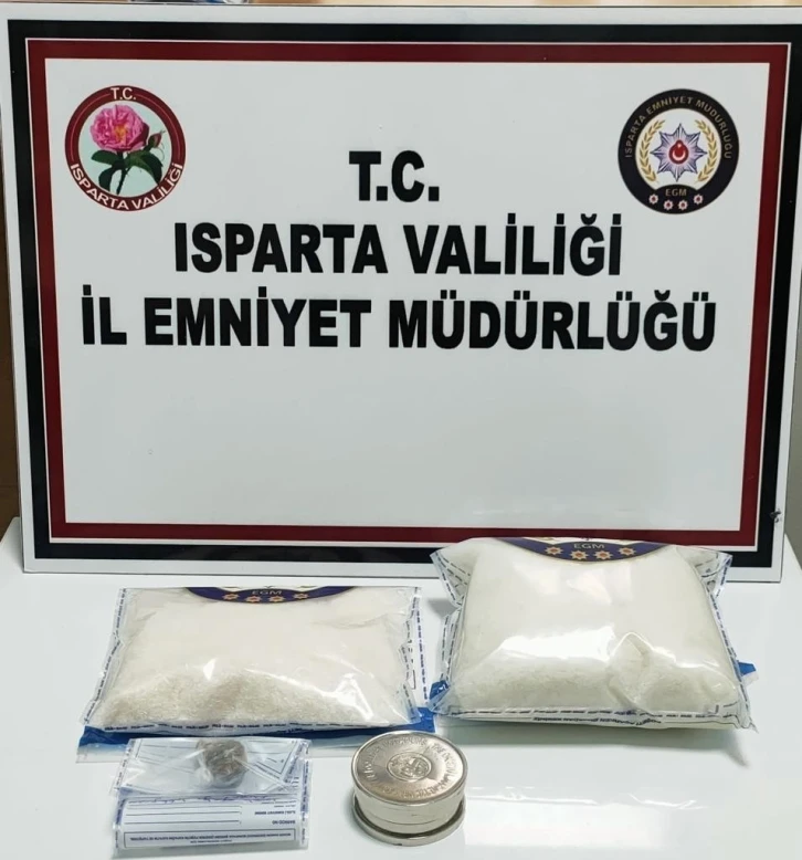 Isparta’da 1 kilogram uyarıcı nitelikli madde ele geçirildi
