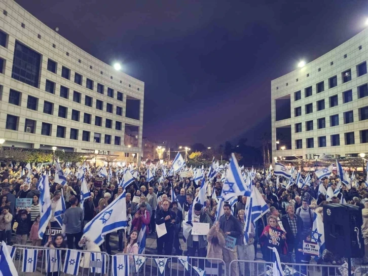 İsrail’de hükümet protestoları sürüyor
