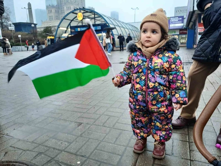 İsrail’in Gazze’ye yönelik saldırıları Polonya’da protesto edildi
