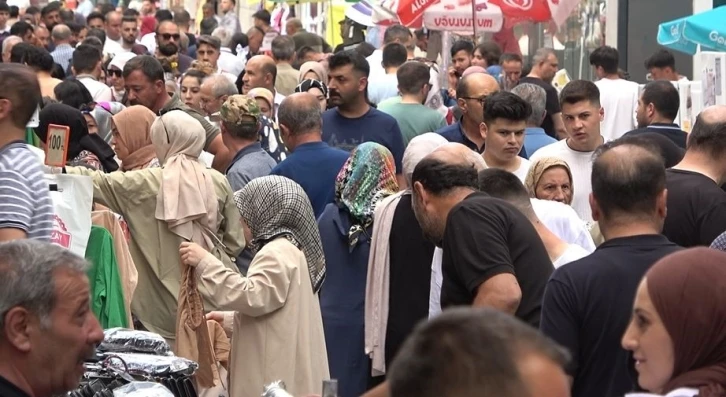 İstanbul boşaldı, Sivas doldu taştı
