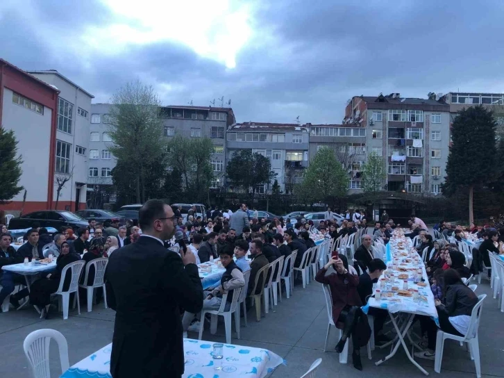 İstanbul’daki Balıkesirliler iftarda buluştu
