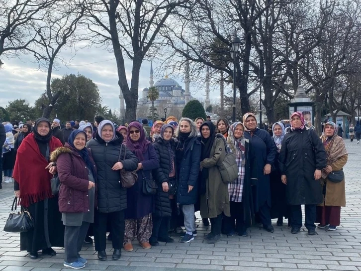 İstanbul’un tarihi ve turistik yerlerini gezdiler
