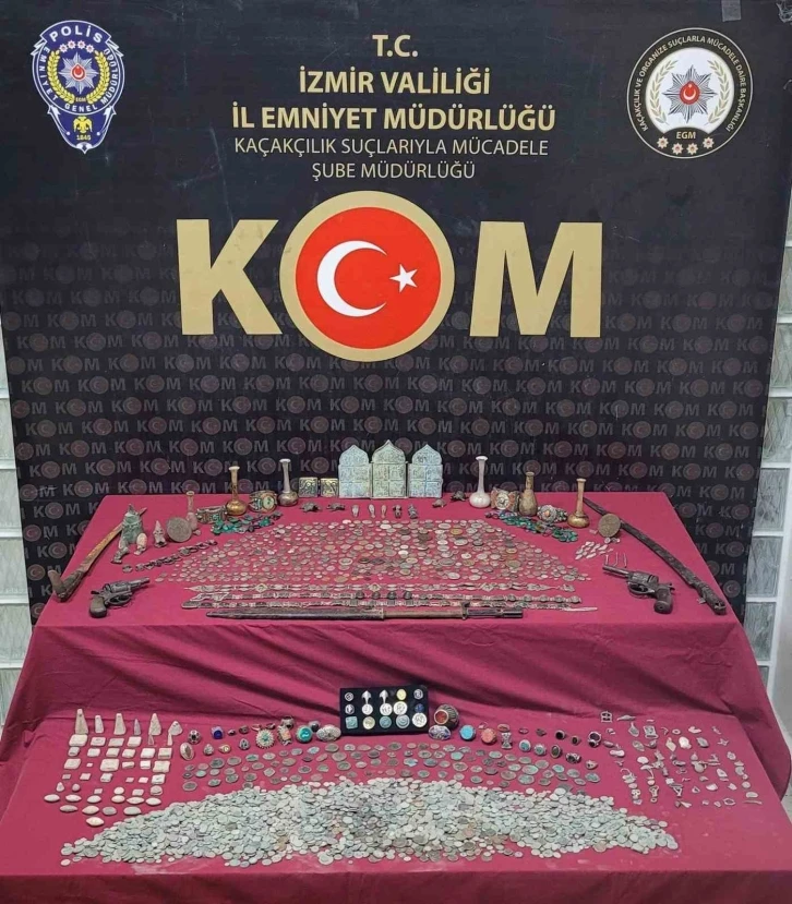 İzmir’de 9 milyon 500 TL değerinde tarihi eser ele geçirildi
