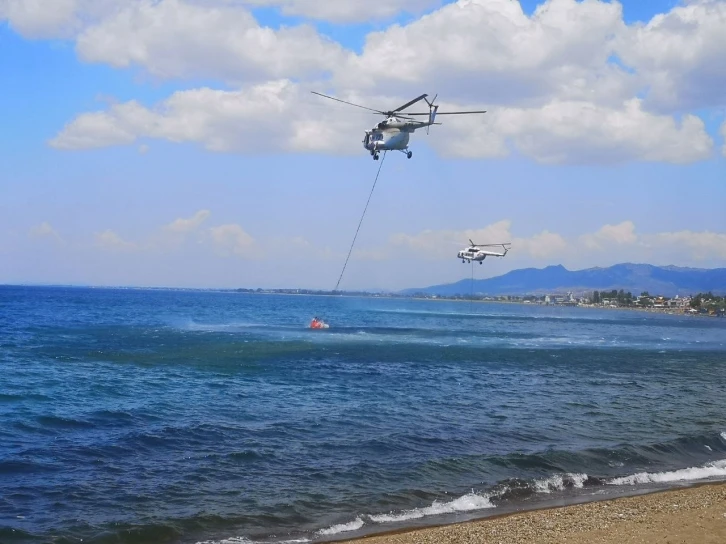 İzmir Dikili’de yangın
