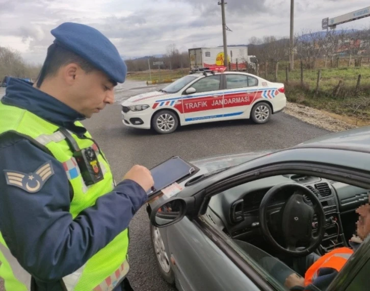 Jandarma bayram öncesi denetimleri sıklaştırdı
