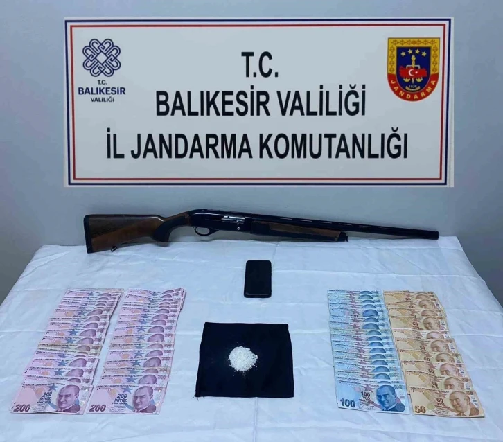 Jandarma’dan uyuşturucu operasyonu
