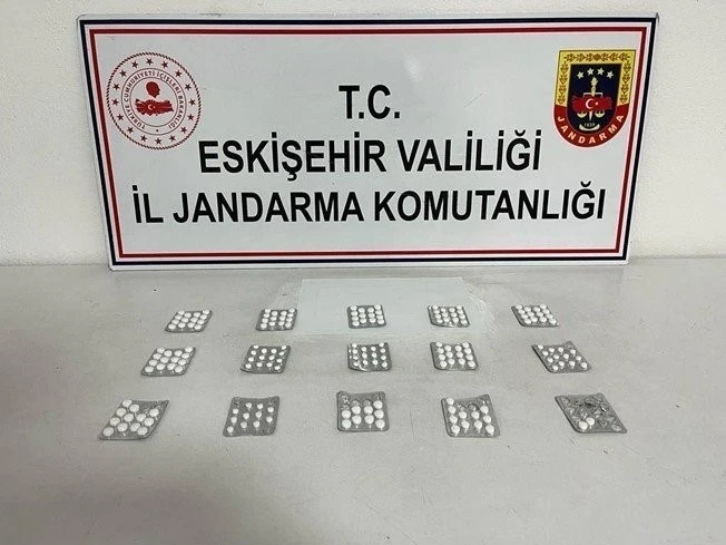 Jandarma ekiplerinden uyuşturucu operasyonu
